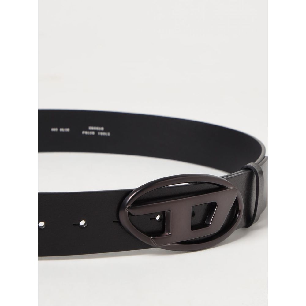 Diesel Black Leather Regular Belt with metal logo buckle for sophisticated everyday wear.