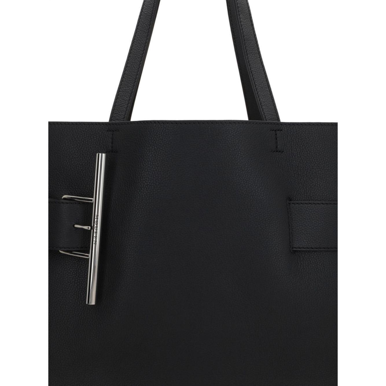 Front view with bag zipped and handles upright.