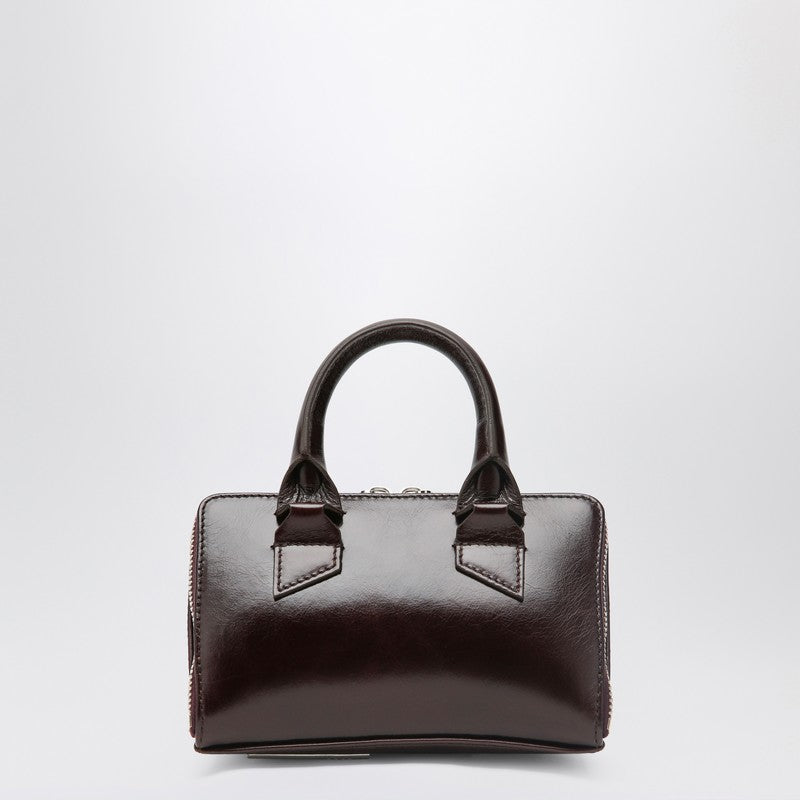 Front view with bag zipped and handles upright.