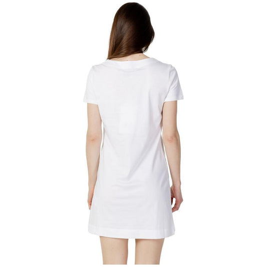 Love Moschino White Cotton Short LO-10219300008-IT40 | XS