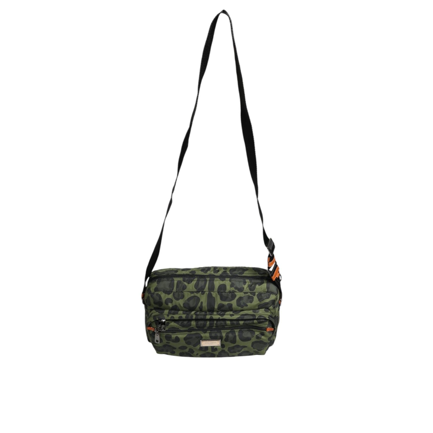 Front view with bag zipped and handles upright.