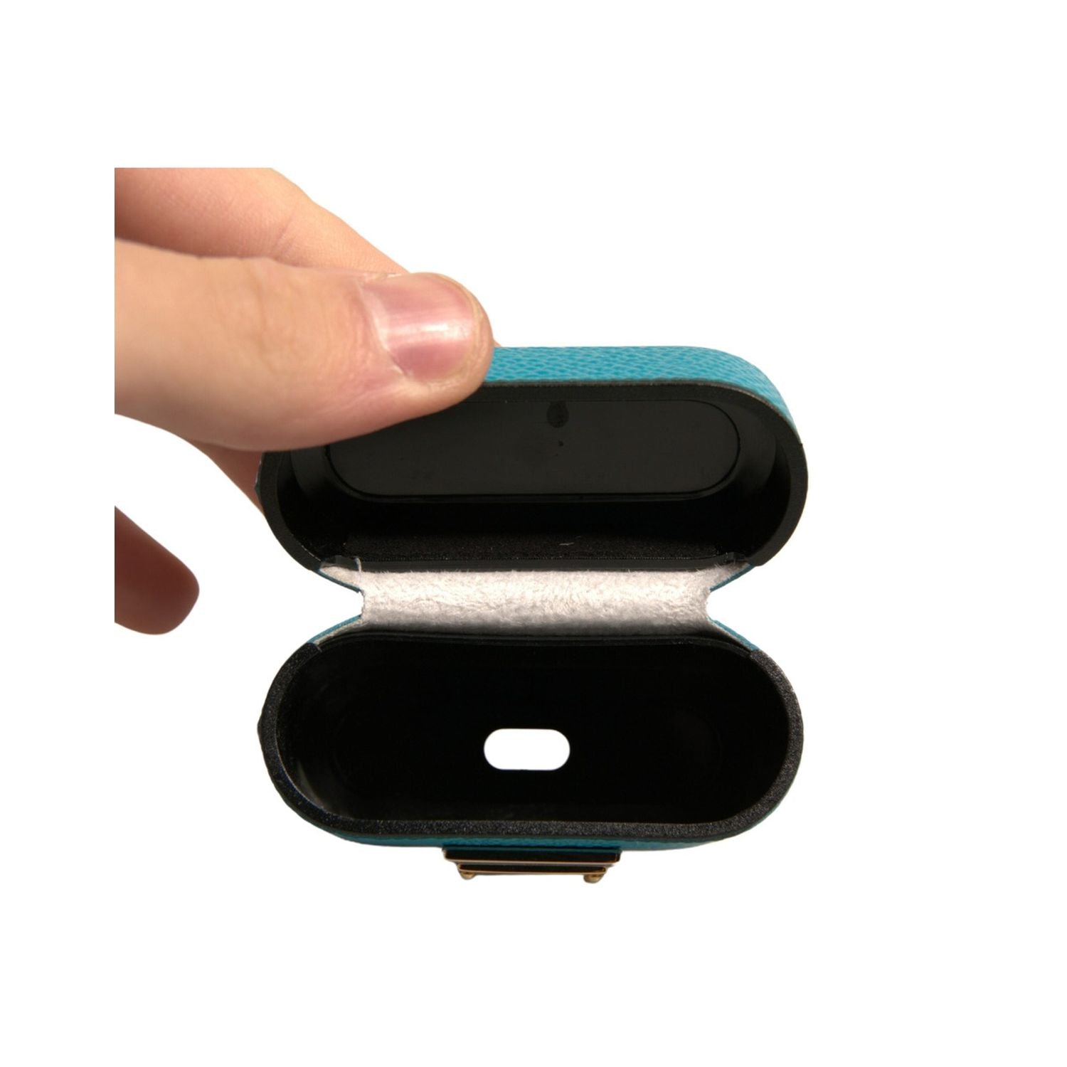 Front view with bag zipped and handles upright.