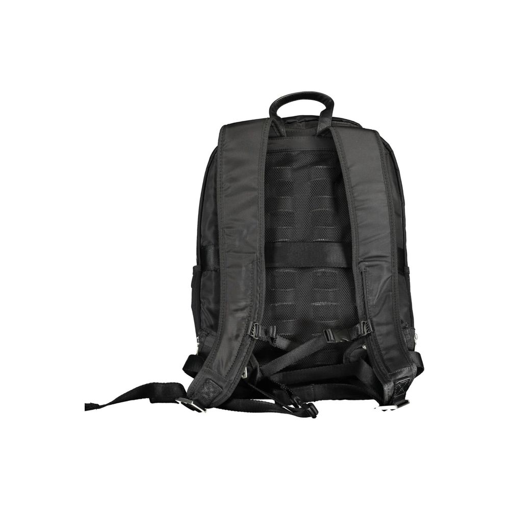 Front view with bag zipped and handles upright.