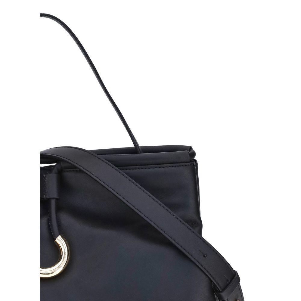 Front view with bag zipped and handles upright.