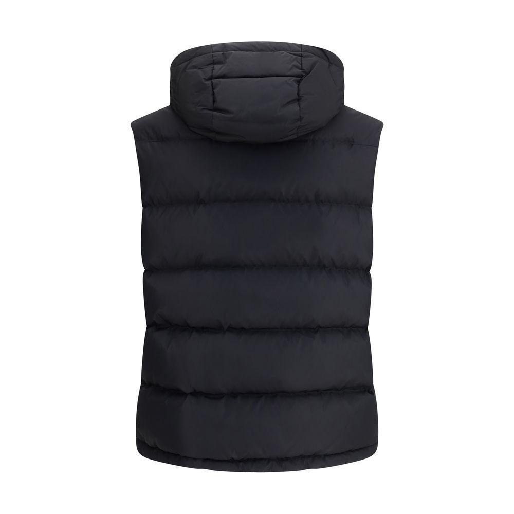 Front view with bag zipped and handles upright.