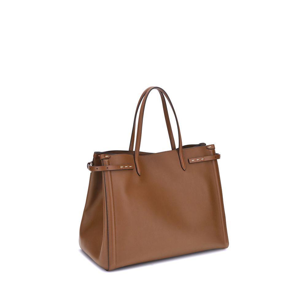 Front view with bag zipped and handles upright.