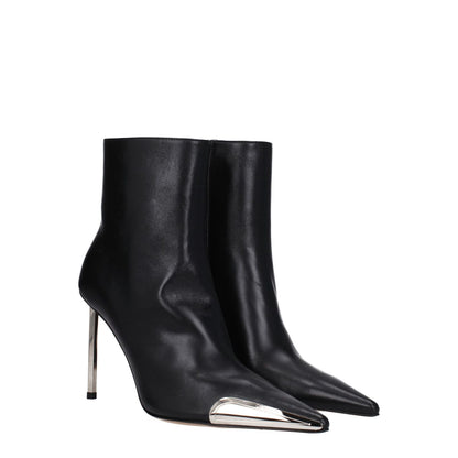 Off-White Black Leather Ankle Boots with silver accents, pointy toe, and high heel, featuring side and back logo. MPN OWID048LEA0011072.