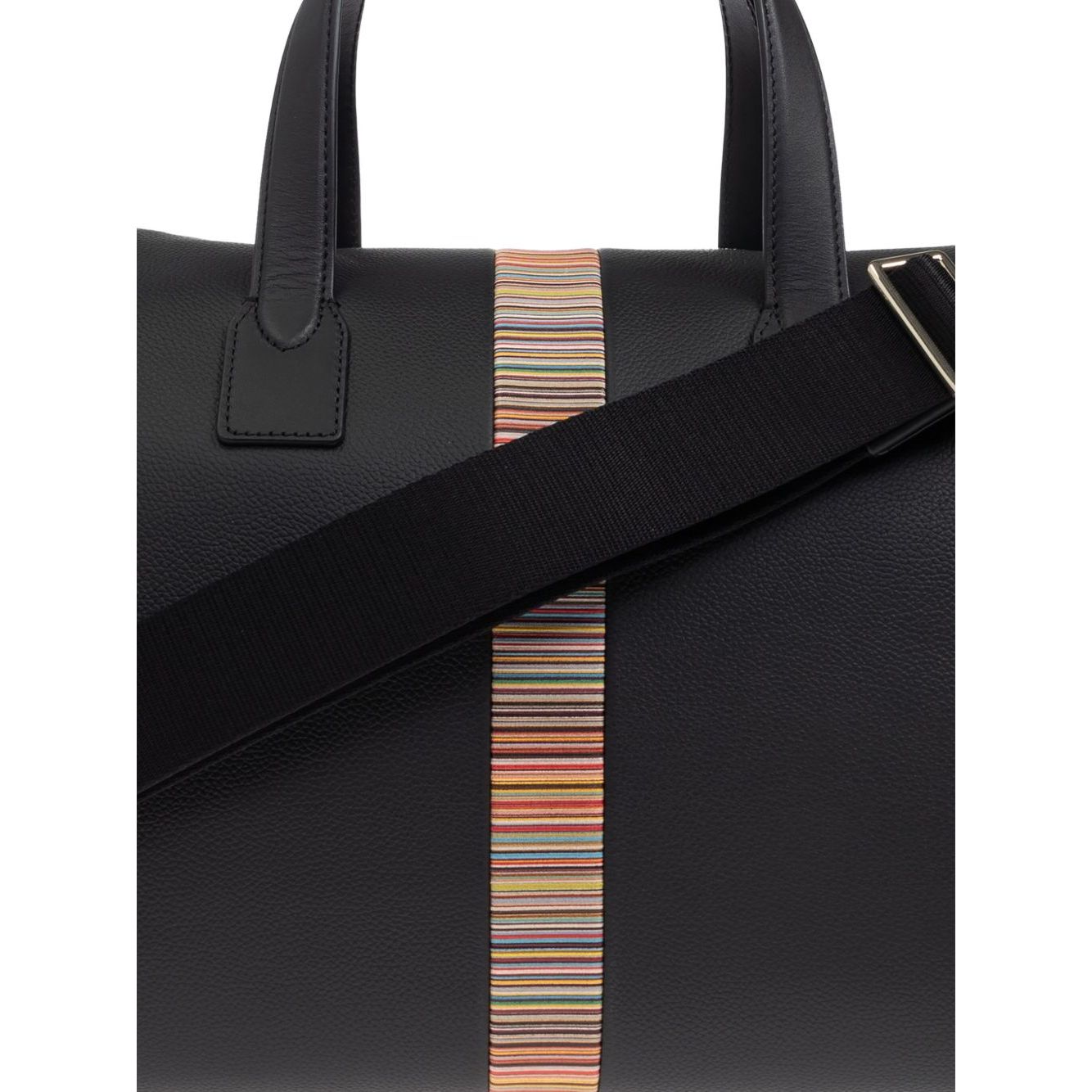 Front view with bag zipped and handles upright.